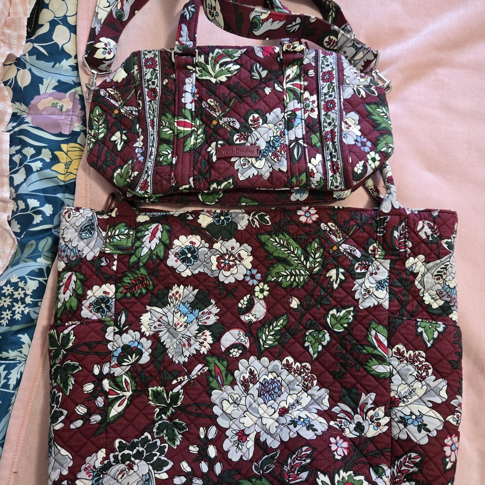 Vera Bradley Floral Quilted Women Bag